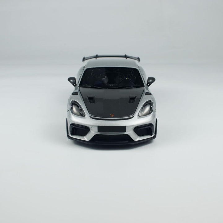 Minichamps 1:18 Caymen 718 Caymen GT4 RS Weissach Package