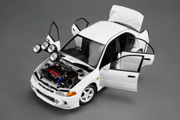 [Preorder] MOTORHELIX 1:18 Mitsubishi Lancer Evolution VI GSR Bonnet Rally Lamp Pod M84010
