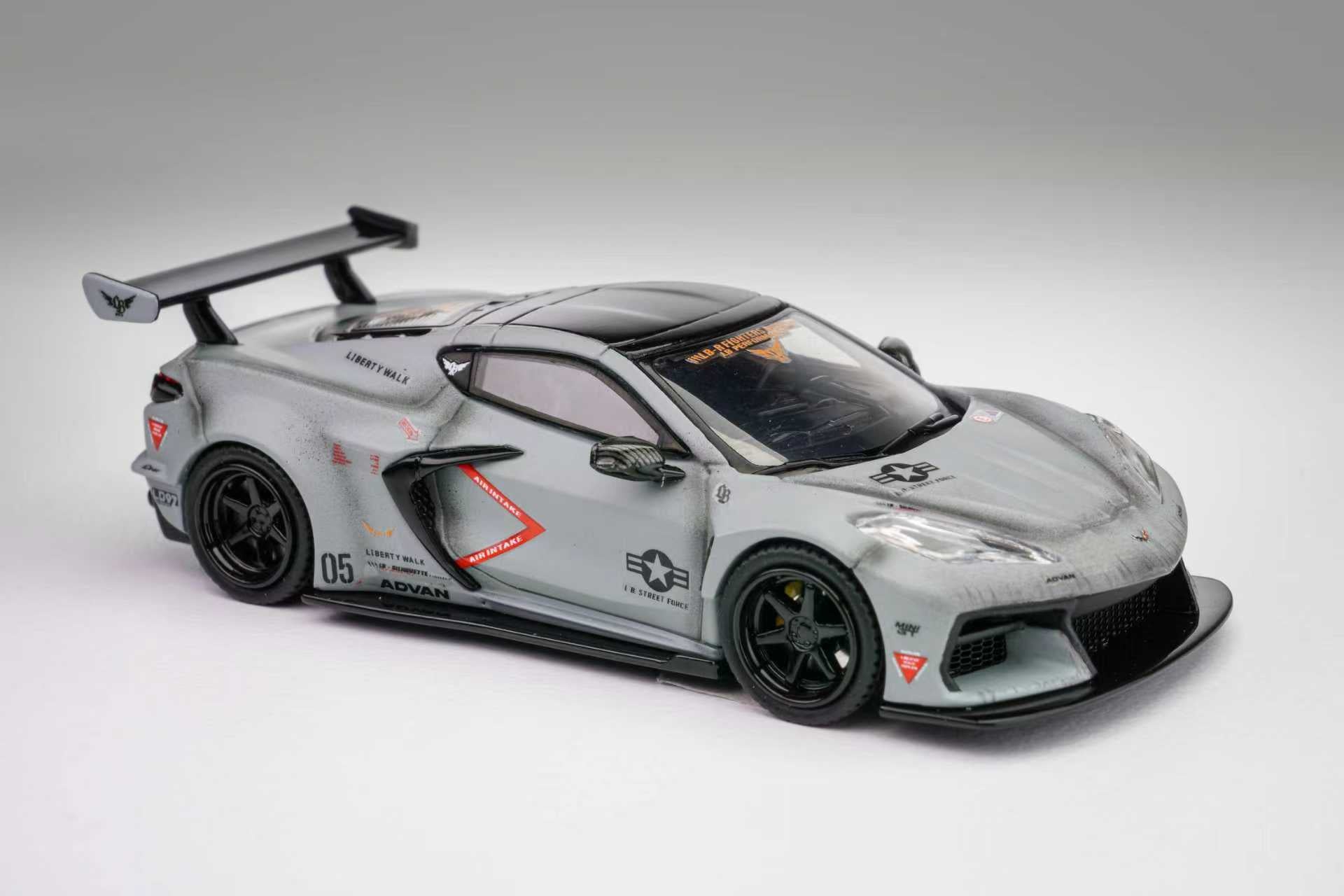 Liberty Walk Corvette C8 ミニカー Preorder] Fine Model 1:64 LB Chevrolet Corvette C8 (4 Colours