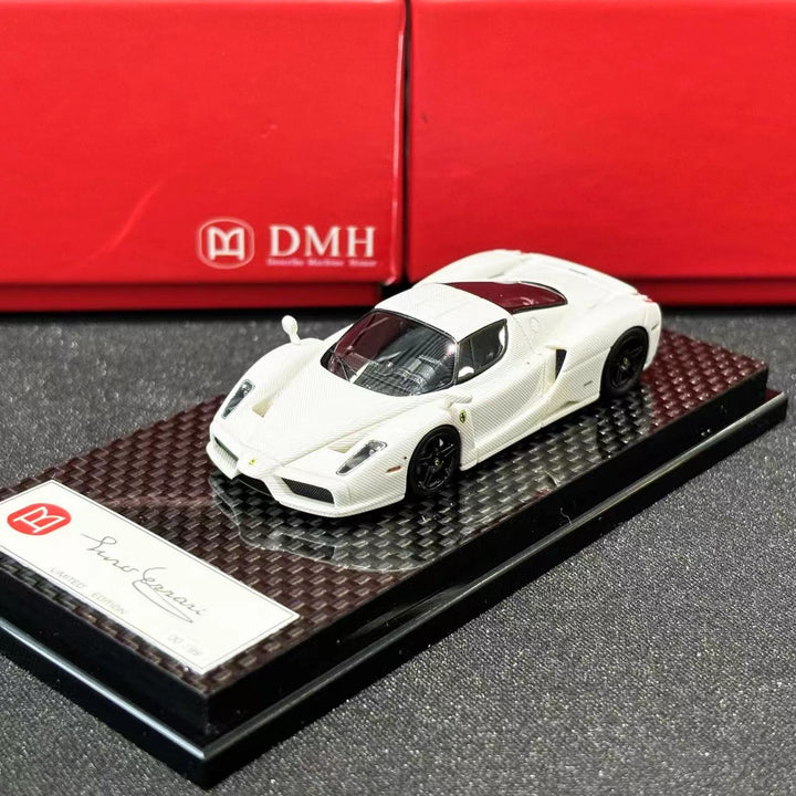 [Preorder] DMH 1:64 Ferrari Enzo White Carbon Fiber