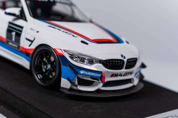 [Preorder] Car's Lounge 1:18 BMW M4 GT4 EVO (2 Versions)