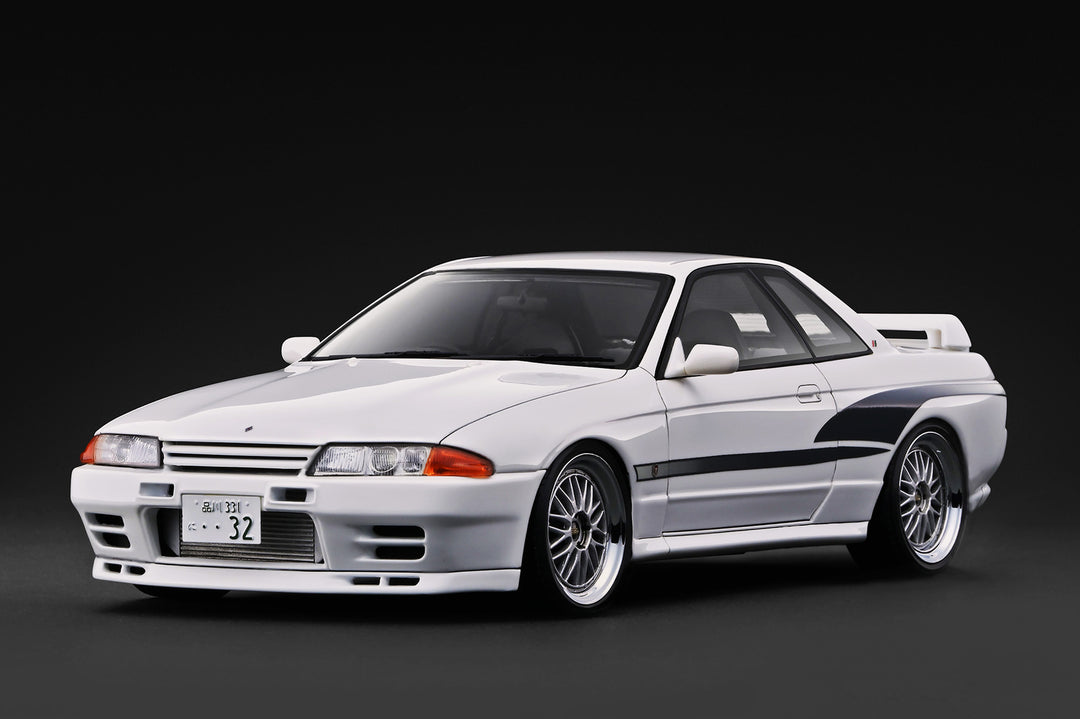 [Preorder] Ignition Model 1:18 Nissan Skyline BNR32 S&amp;S Limited Version White IG4077