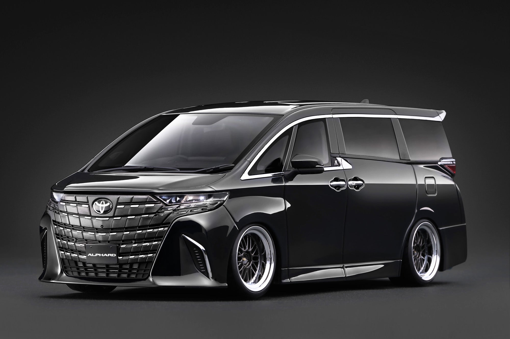 イグニッションモデル アルファード 1/18 Preorder] Ignition Model 1:18 Toyota ALPHARD Z (H40W) Black IG4082