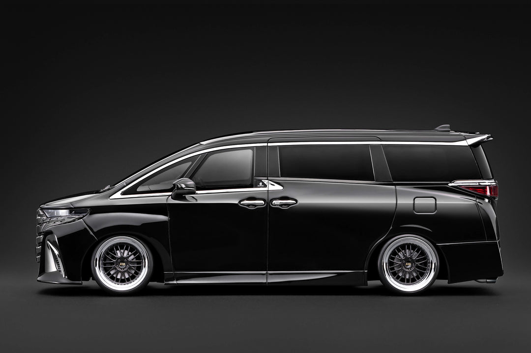 [Preorder] Ignition Model 1:18 Toyota ALPHARD Z (H40W) Black IG4082
