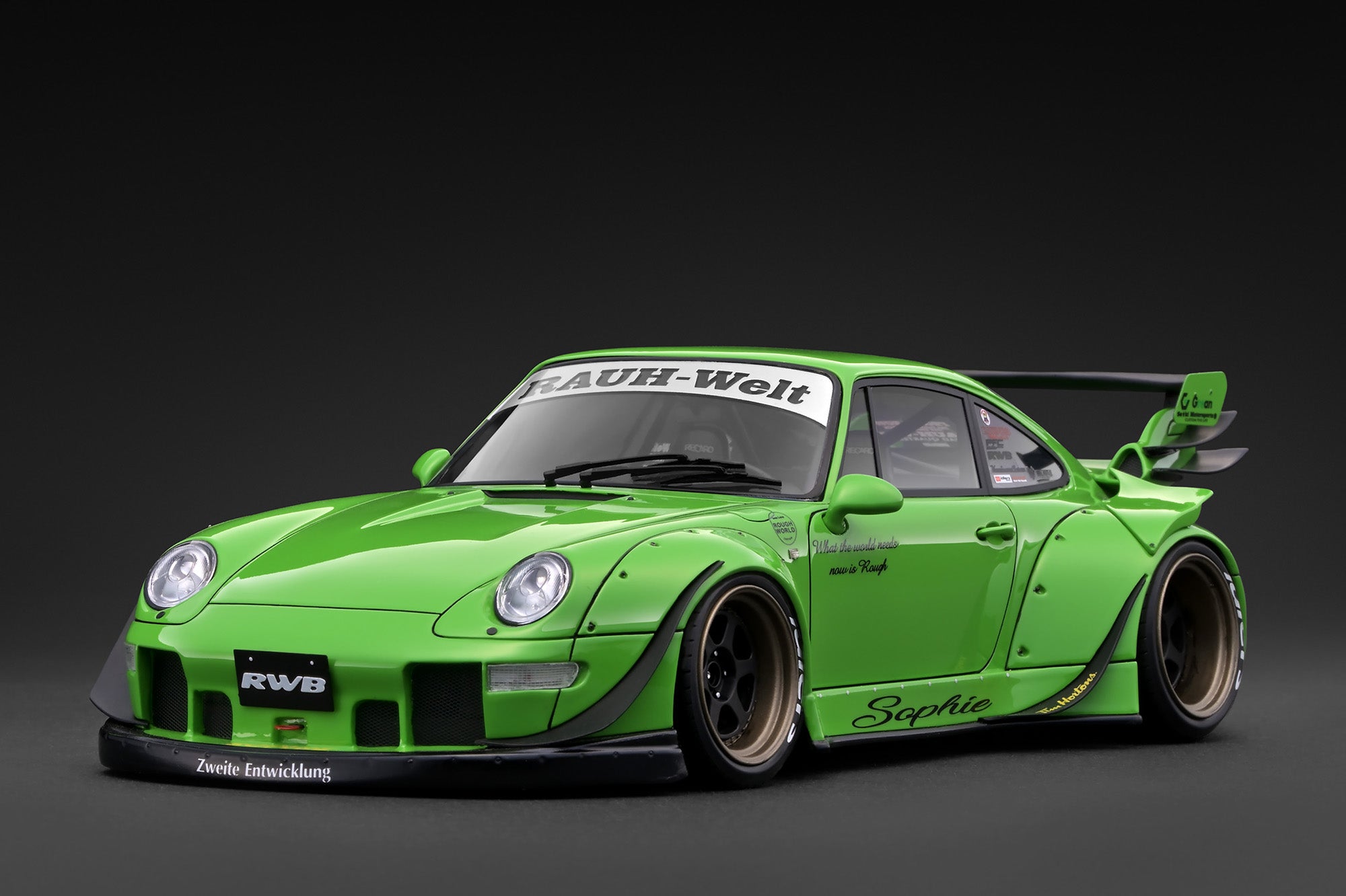 Preorder] Ignition Model 1:18 Porsche RWB 993 Green IG4144