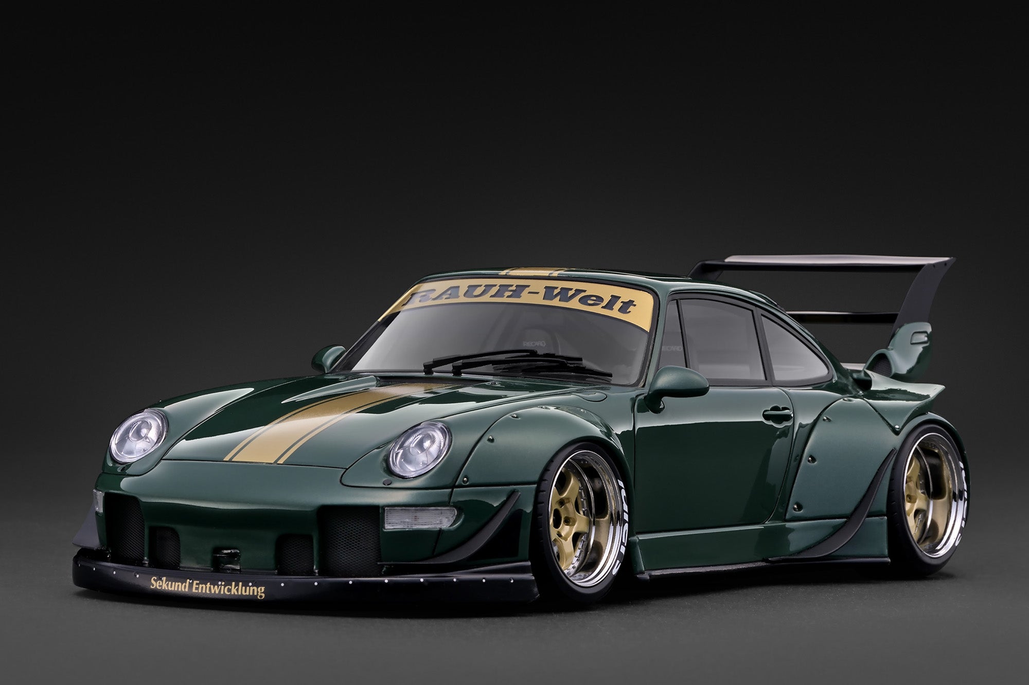 Preorder] Ignition Model 1:18 Porsche RWB 993 Metallic Green