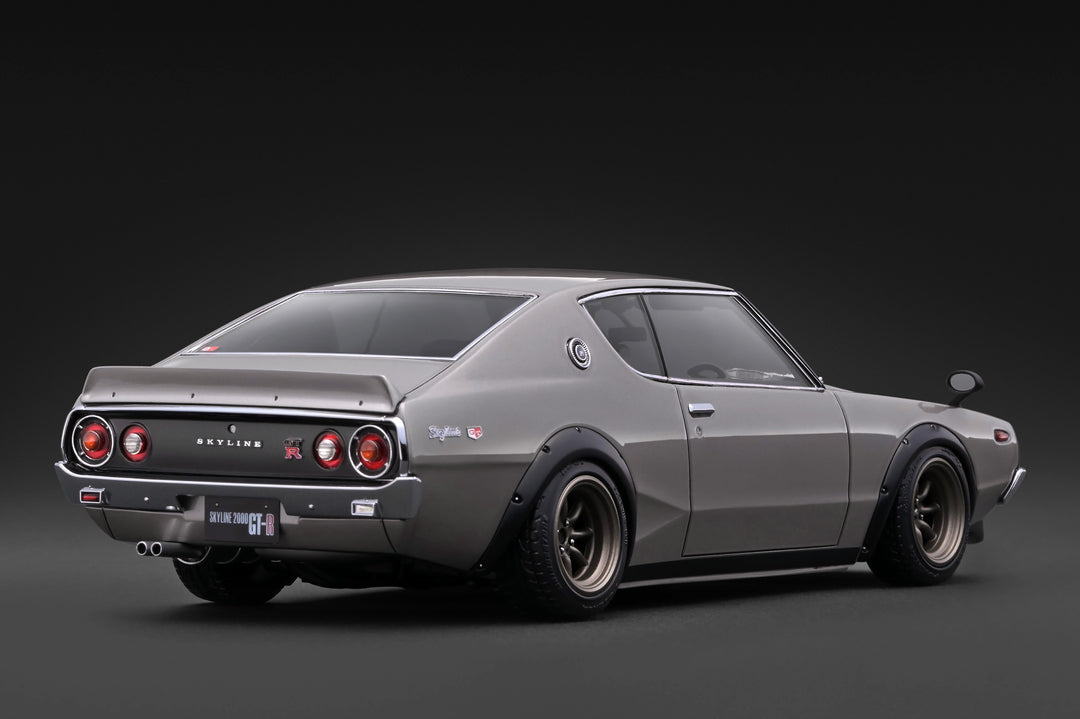 [Preorder] Ignition Model 1:18 Nissan Skyline 2000 GT-R (KPGC110) With Engine Silver IG4254