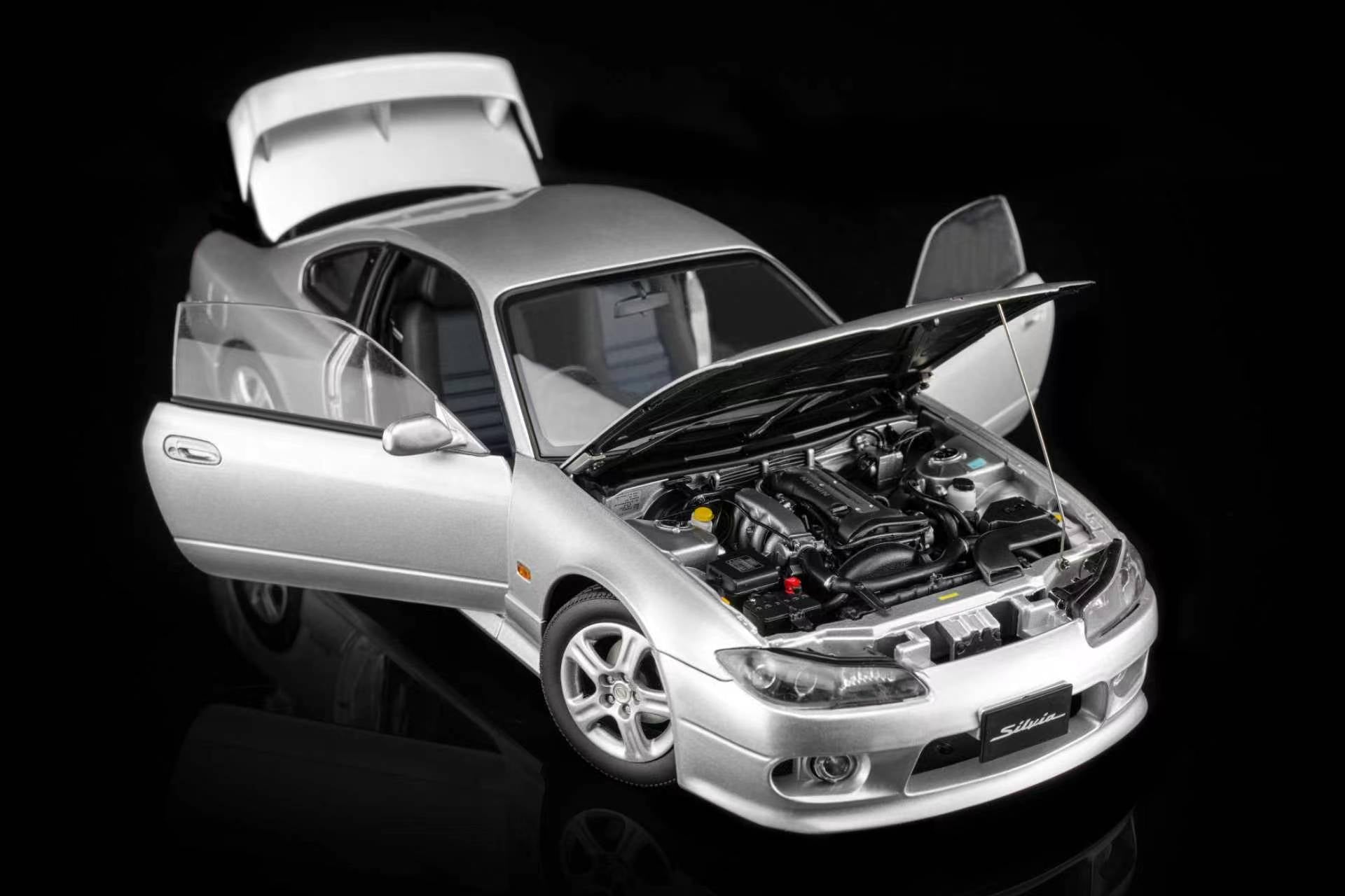 Preorder] MOTORHELIX 1:18 Nissan Silvia S15 Spec-R Aero 1999 (3