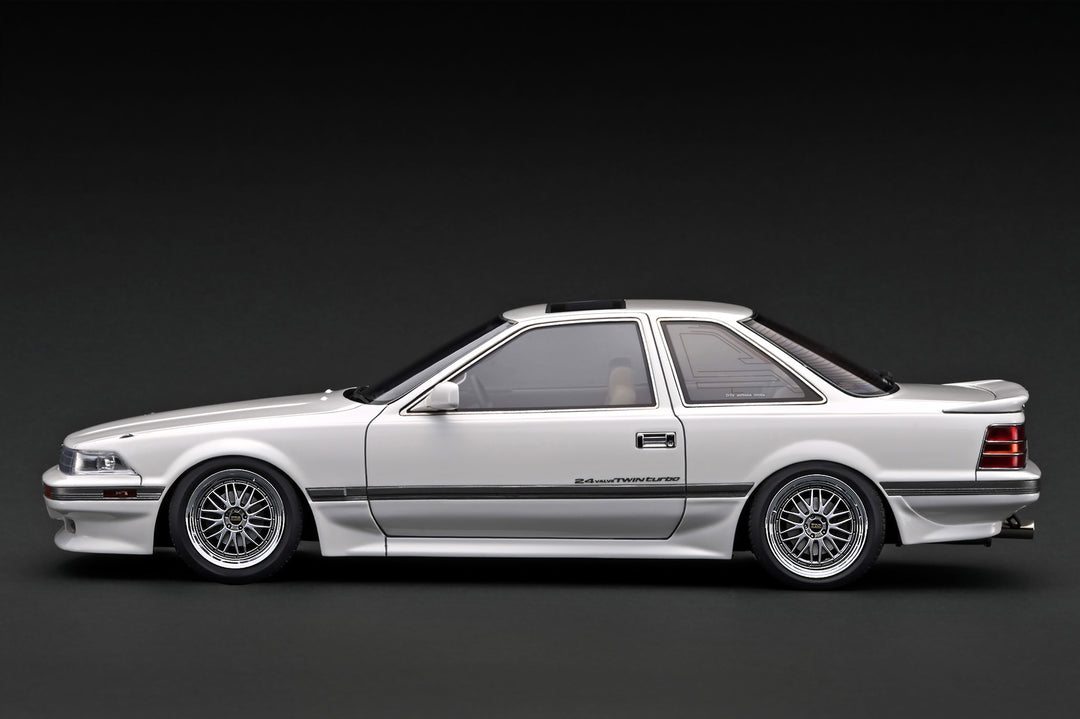 [Preorder] Ignition Model 1:18 Toyota SOARER (Z20) 2.0GT-TWIN TURBO L White IG4325