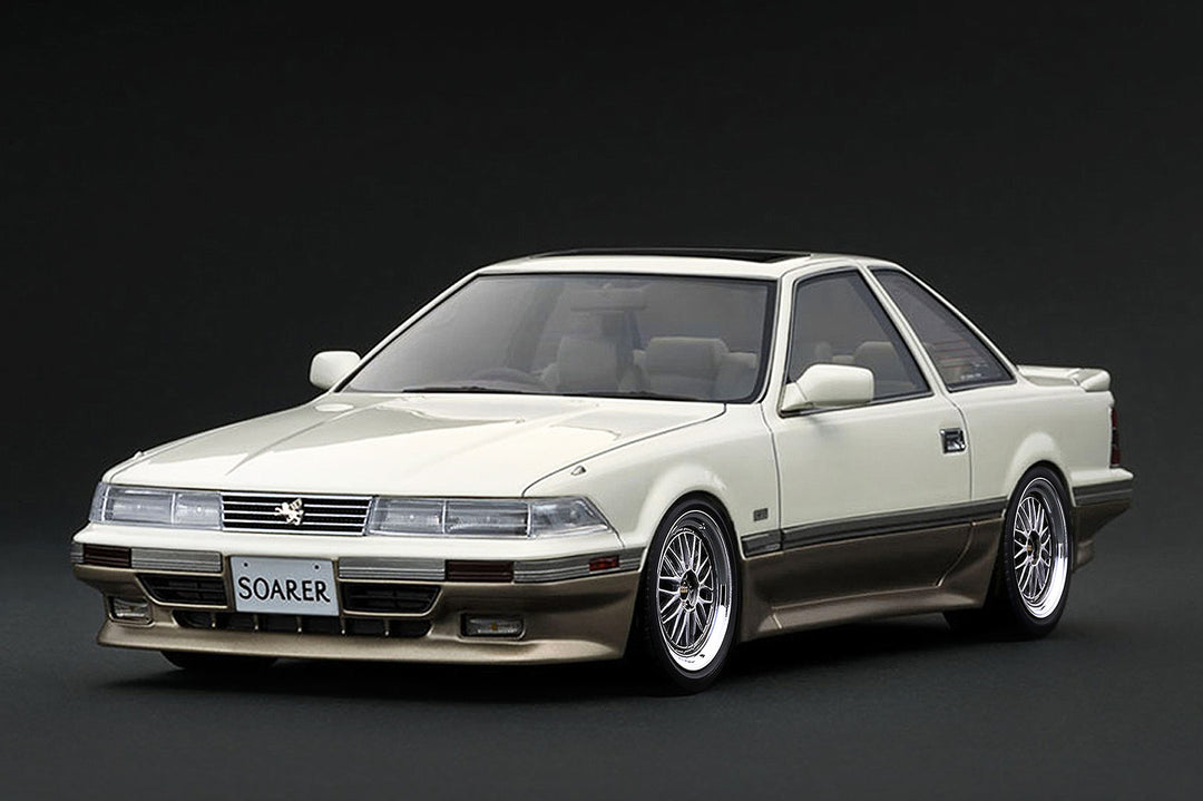 [Preorder] Ignition Model 1:18 Toyota SOARER (Z20) 3.0GT-LIMITED Pearl White/Gold IG4326