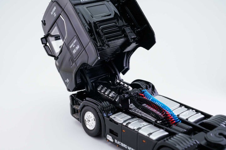 [Preorder] FG &amp; KH 1:64 Ford GT40 MK.II &amp; Scania Car Carrier 640005-01 / T-607 (2 Variants)