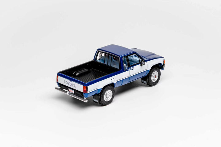 [Preorder] GCD 1:64 Toyota Hilux SR5 XTRA Cab 1985 (LHD) (3 Colours) KS-087-641/ KS-087-642/ KS-087-643