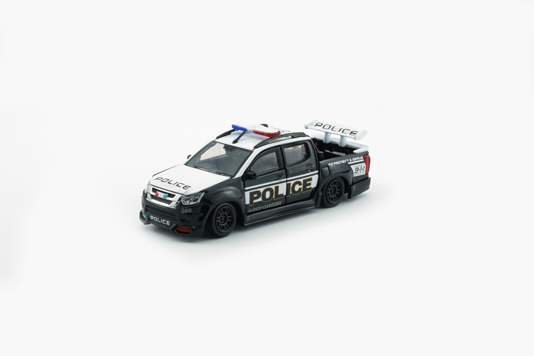 [Preorder] BMC 1:64 Isuzu D-Max 2018 - Low Rider Fake POLICE -LHD 64B0508