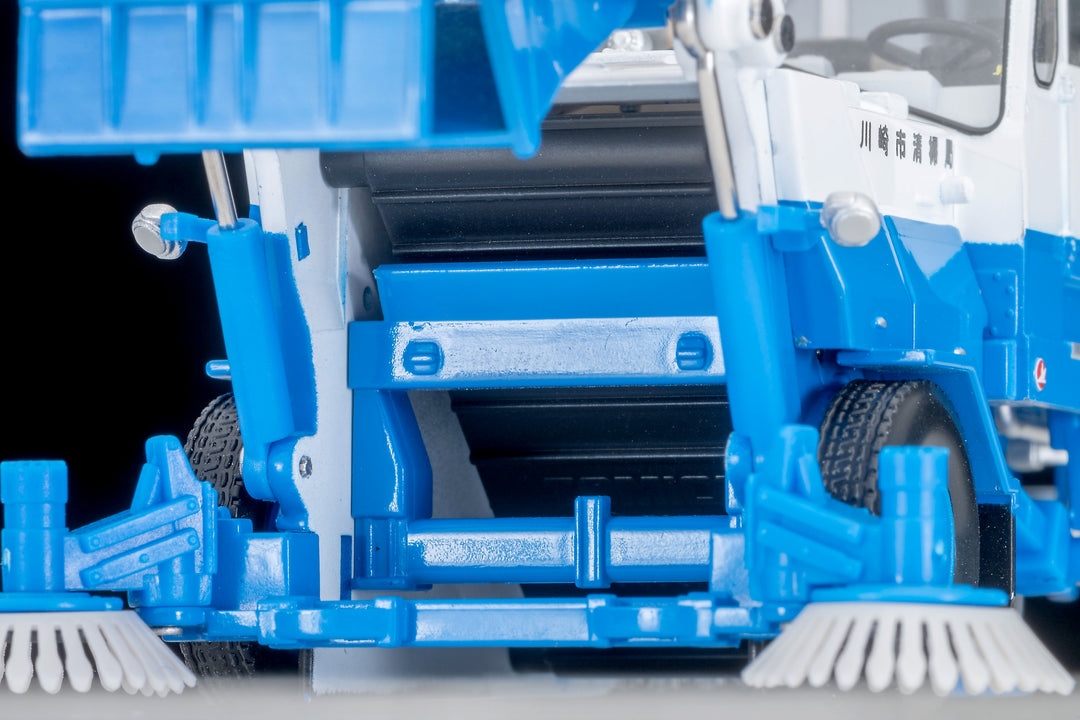 [Preorder] TLVN Tomica Limited Vintage Neo 1:64 Tokyu SW2Z2 Street Sweeper (Kawasaki City) LV-N370b