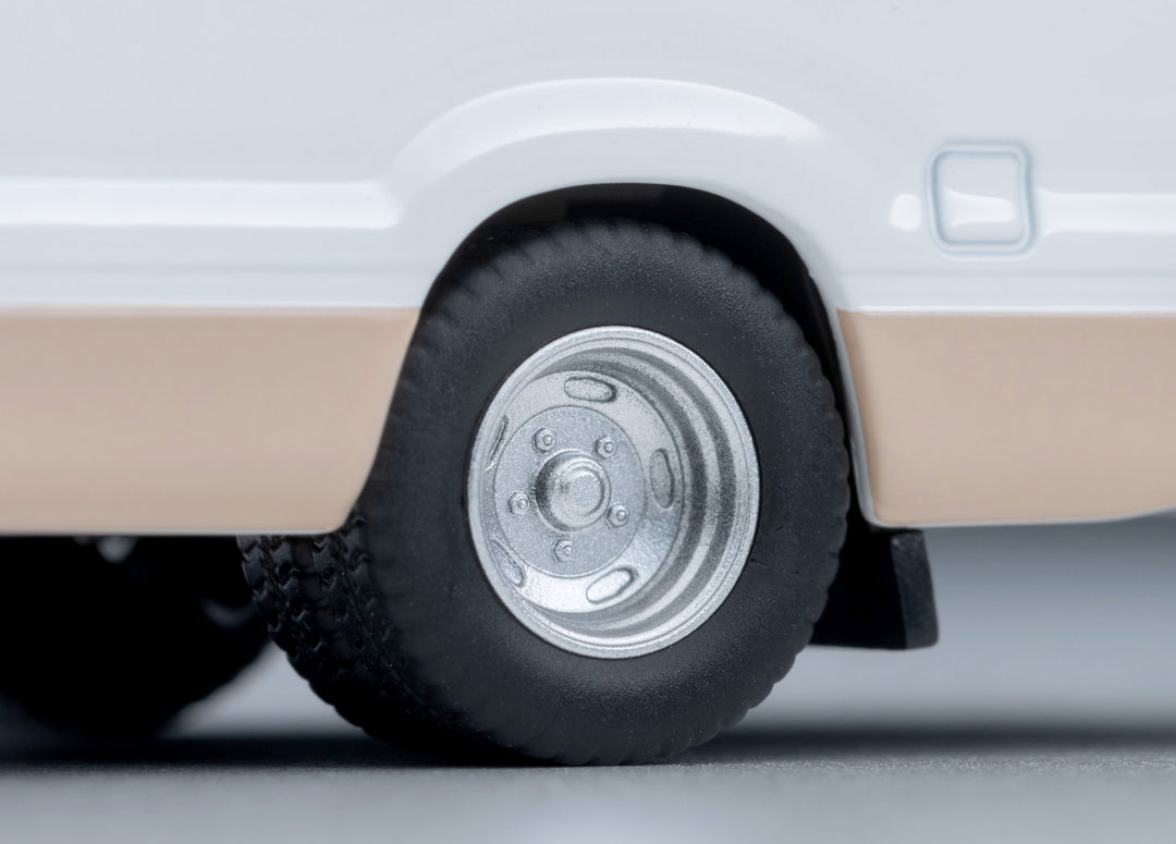 [Preorder] TLVN Tomica Limited Vintage Neo 1:64 Toyota Coaster LX (White/Beige) LV-N294d
