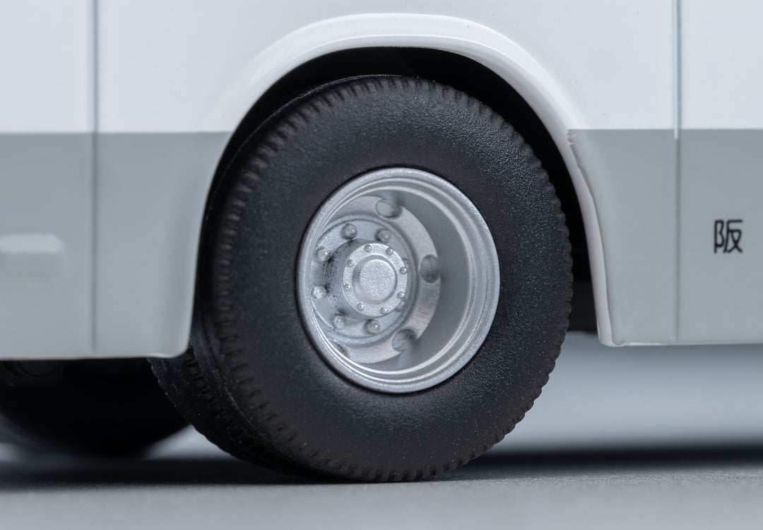 [Preorder] TLVN Tomica Limited Vintage Neo 1:64 Mitsubishi Fuso Aero Bus (Hankyu Bus) LV-N300e