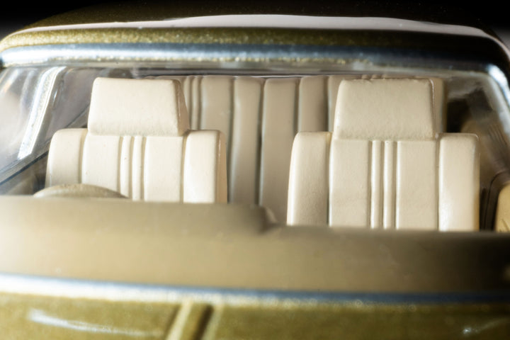 [Preorder] TLVN Tomica Limited Vintage Neo 1:64 1978 Toyota Crown 4-Door Hardtop (Gold) LV-N83d