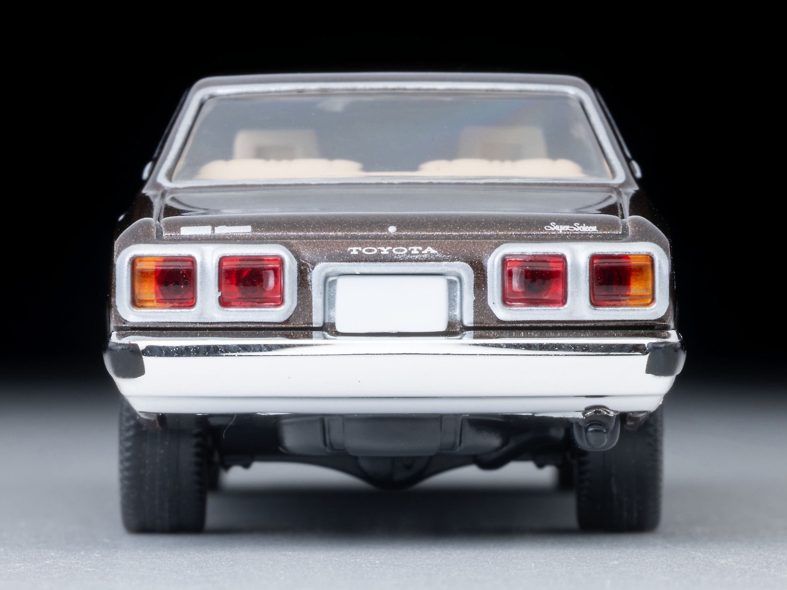 Preorder] TLVN Tomica Limited Vintage Neo 1:64 1978 Toyota Crown 4