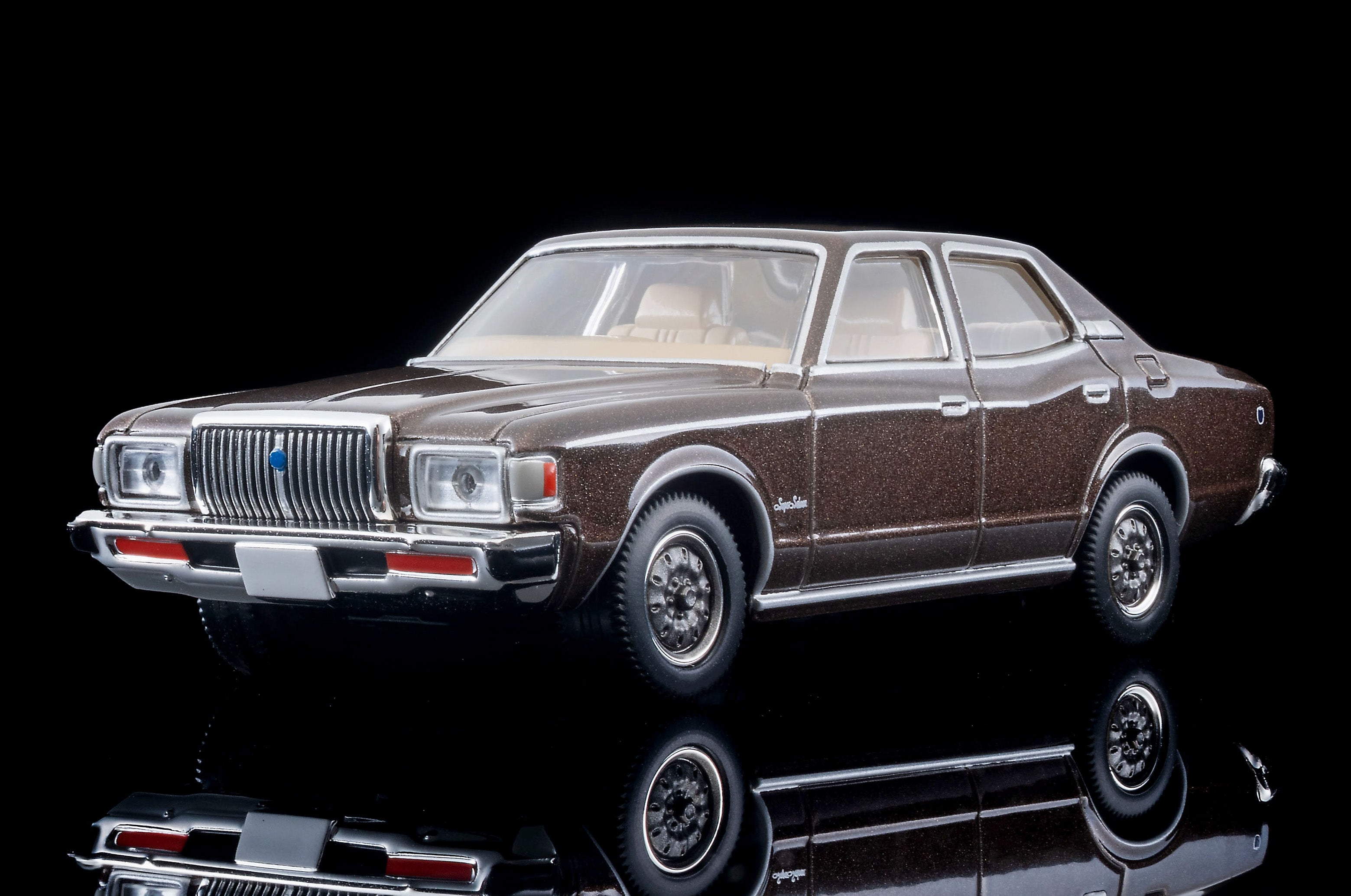 Preorder] TLVN Tomica Limited Vintage Neo 1:64 1978 Toyota Crown 4