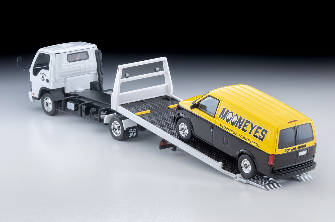 [Preorder] TLVN Tomica Limited Vintage Neo 1:64 Isuzu Elf Hanamidai Safety Loader (MOONEYES) LV-N391a