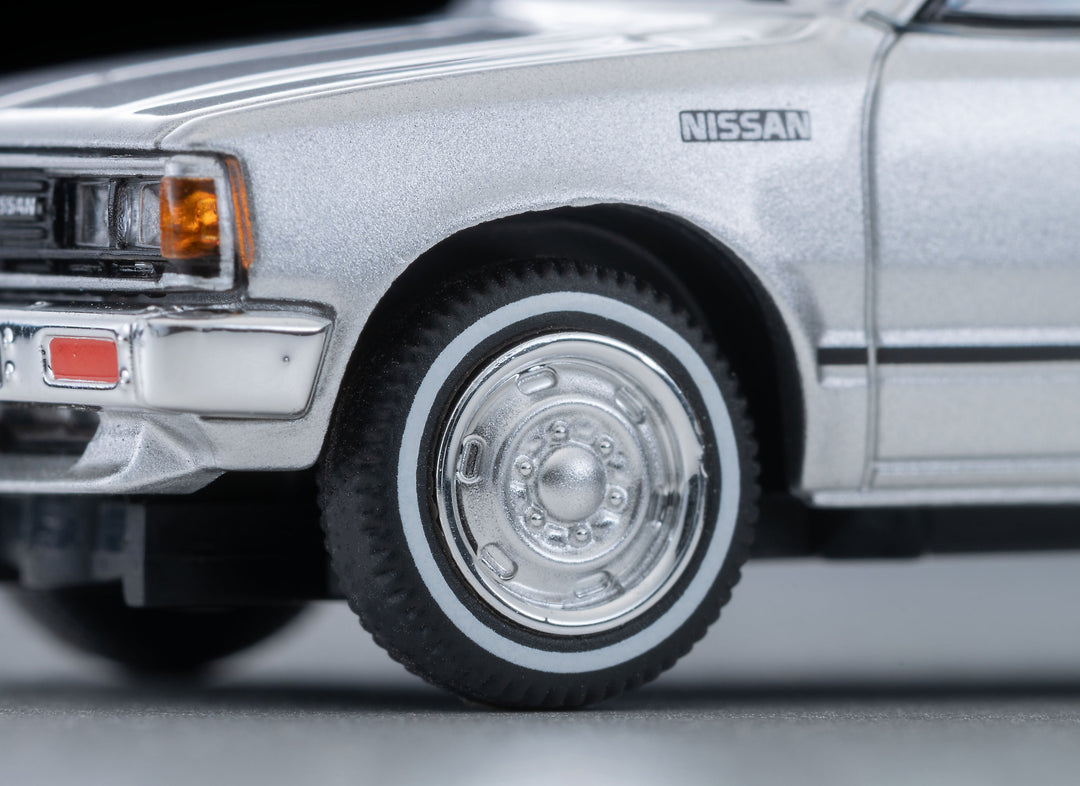 [Preorder] TLVN Tomica Limited Vintage Neo 1:64 Nissan Truck King Cab (Silver) US Spec. LV-N374b