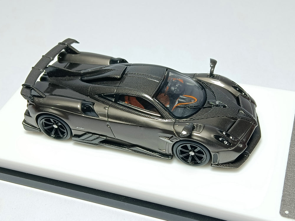 [Preorder] Model Collect 1:64 Pagani Huayra Imola Pearl Grey/Carbon roof