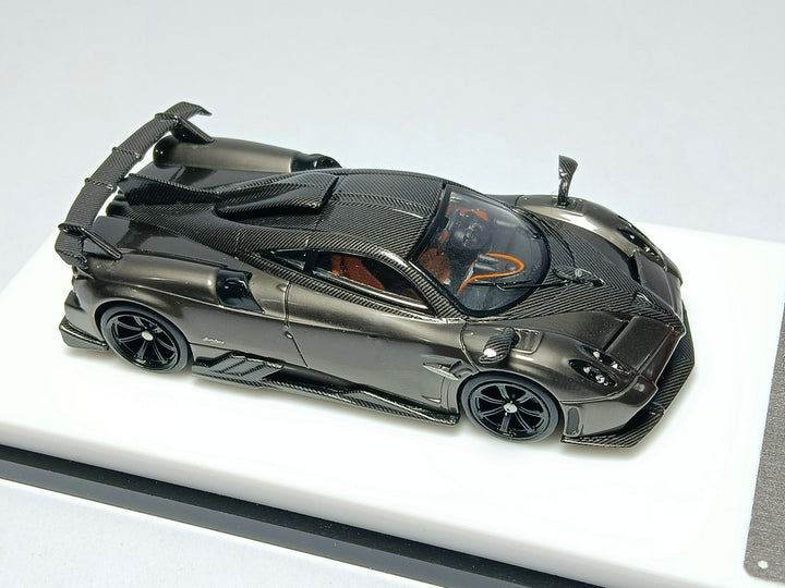 [Preorder] Model Collect 1:64 Pagani Huayra Imola Pearl Grey/Carbon roof