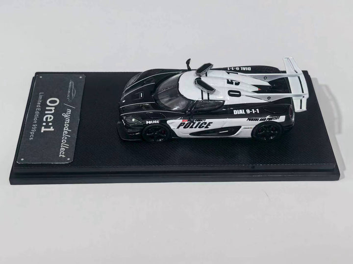 [Preorder] Model Collect 1:64 koenigsegg one 1 Black/White Police Livery MC640028A