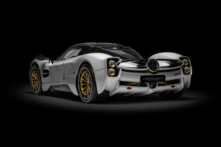 [Preorder] Pocher 1:8 HK123 Pagani Utopia Bianca Perla Black Building Kit