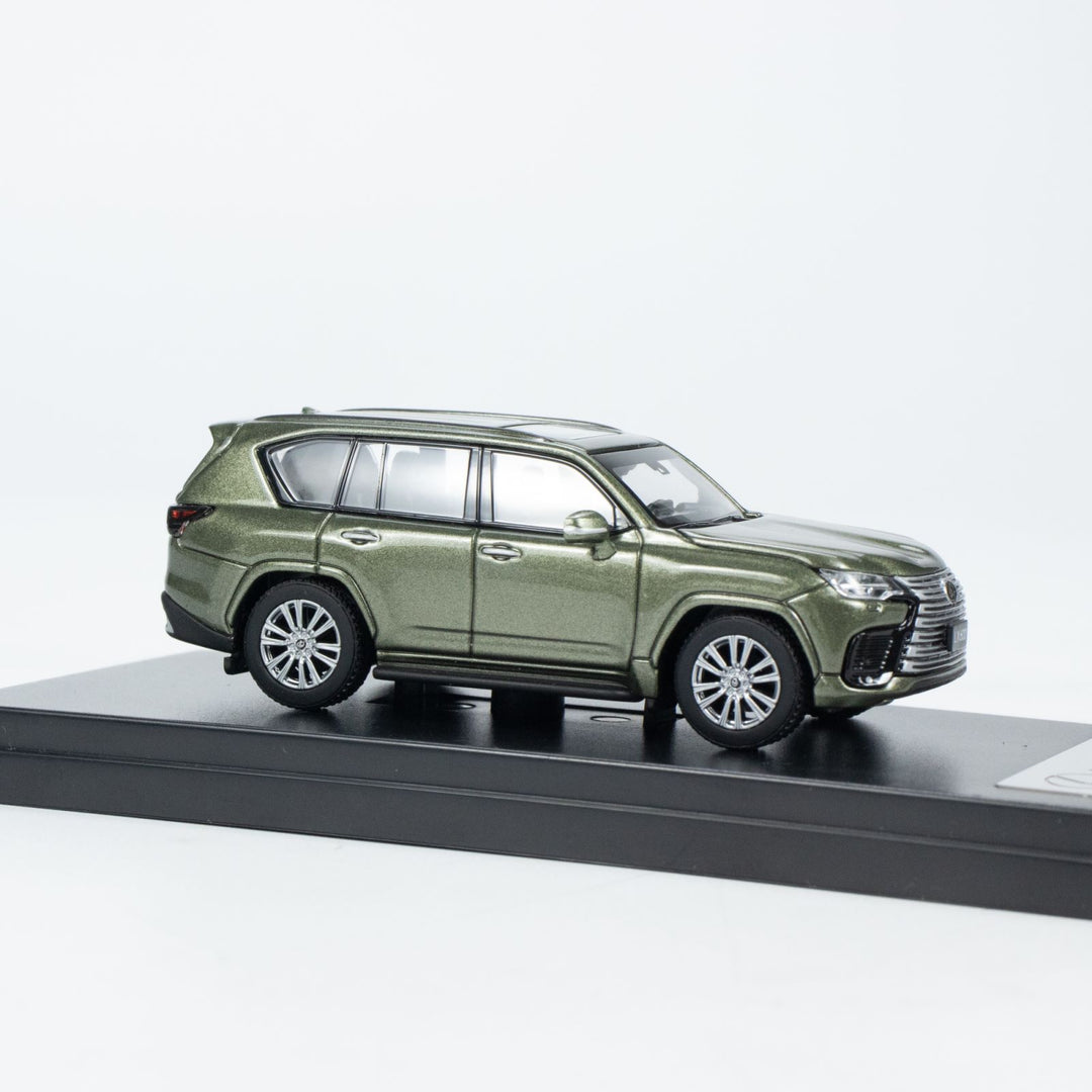 LCD 1:64 Lexus LX600 Green Diecast