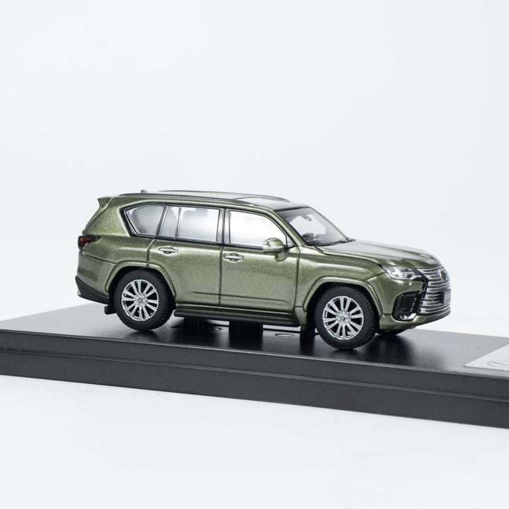 LCD 1:64 Lexus LX600 Green Diecast