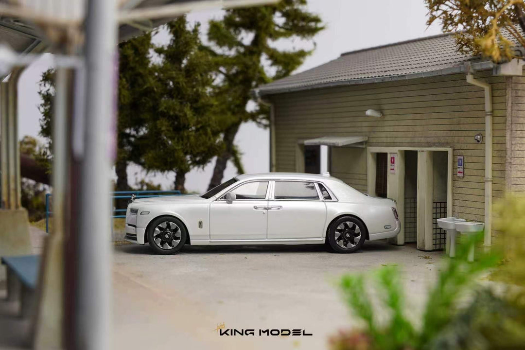 [Preorder] King Model 1:64 Rolls-Royce Phantom VIII (2 Colours)