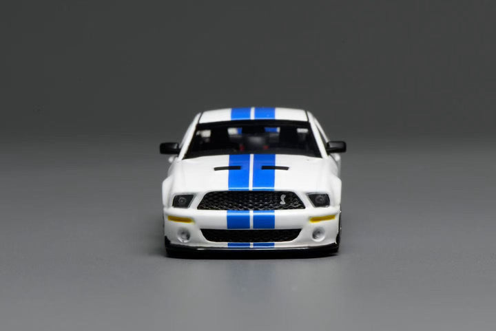 [Preorder] MOTORHELIX x Greenlight 1:64 Ford Mustang Shelby GT500 2007 (2 Colours)