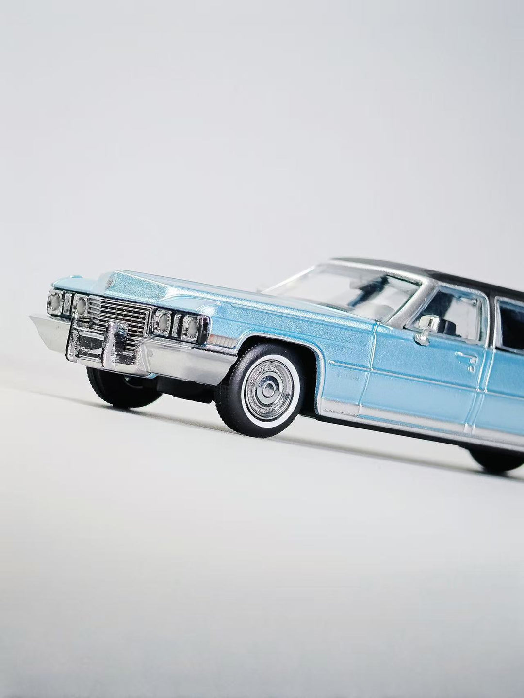 [Preorder] MK Miniatures 1:64 Cadillac Series 75 Fleetwood (3 Versions)