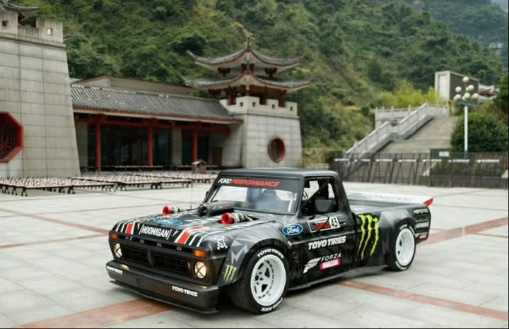 [Preorder] Street Weapon 1:64 1977 F-150 Hoonitruck TIANMEN MOUNTAIN White Wheel Pickup
