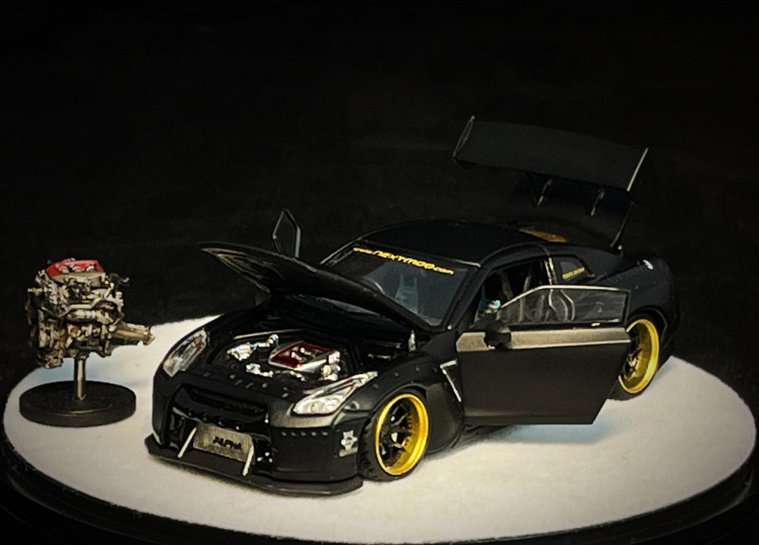 [Preorder] PGM 1:64 Nissan GT-R (R35) - Rocket Bunny Matte Black (2 Versions)
