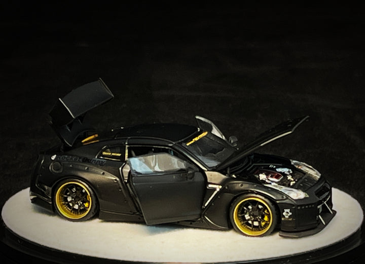 [Preorder] PGM 1:64 Nissan GT-R (R35) - Rocket Bunny Matte Black (2 Versions)