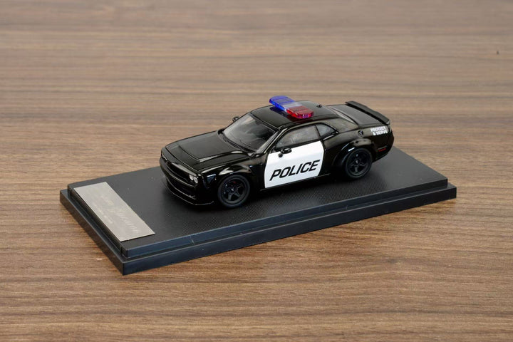 [Preorder] Fine works64 1:64 Dodge Challenger SRT Hellcat - Police Livery