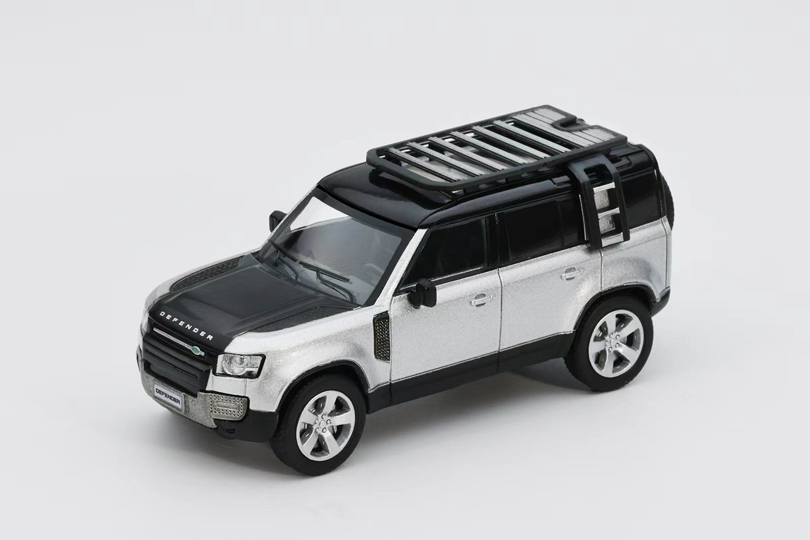 Preorder] GCD x ENCHERY 1:64 Land Rover Defender 110 LDH 2021 (2