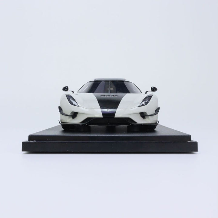 GT Spirit 1:18 Koenigsegg REGERA Black Line (Grey)