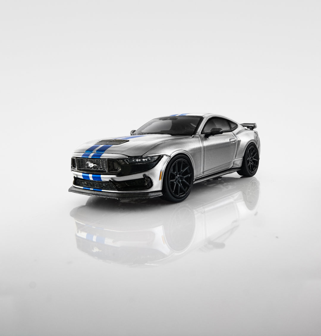 [Preorder] DCM x FUNBOU Model 1:64 Ford Mustang Dark Horse (S650) Silver Blue Stripes