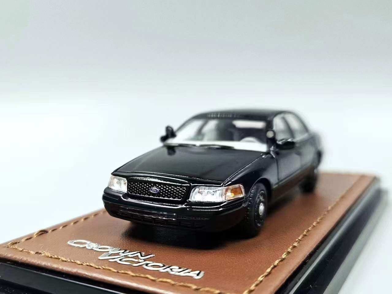 GOC 1 64 Ford Crown Victoria