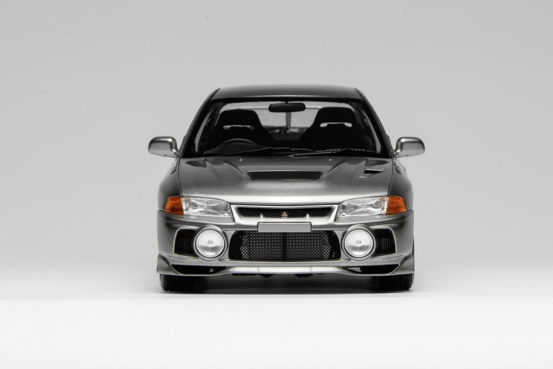 [Preorder] Motorhelix 1:18 Mitsubishi Lancer Evolution IV STEEL SILVER METALLIC M84001