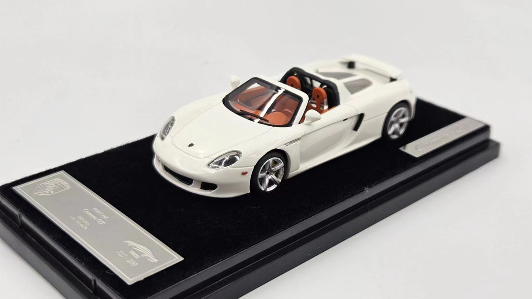 YY Model 1:64 Porsche Carrera GT (6 Colours)