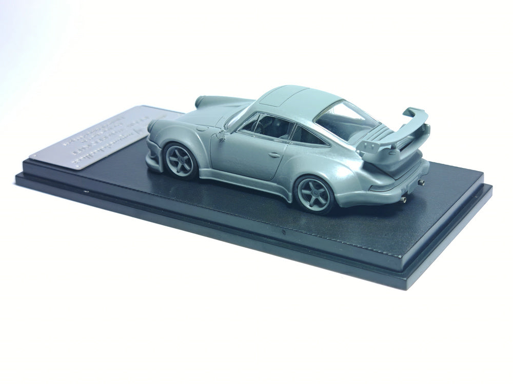 Model Collect 1:64 RWB 930 3.8 Type Wing Grey