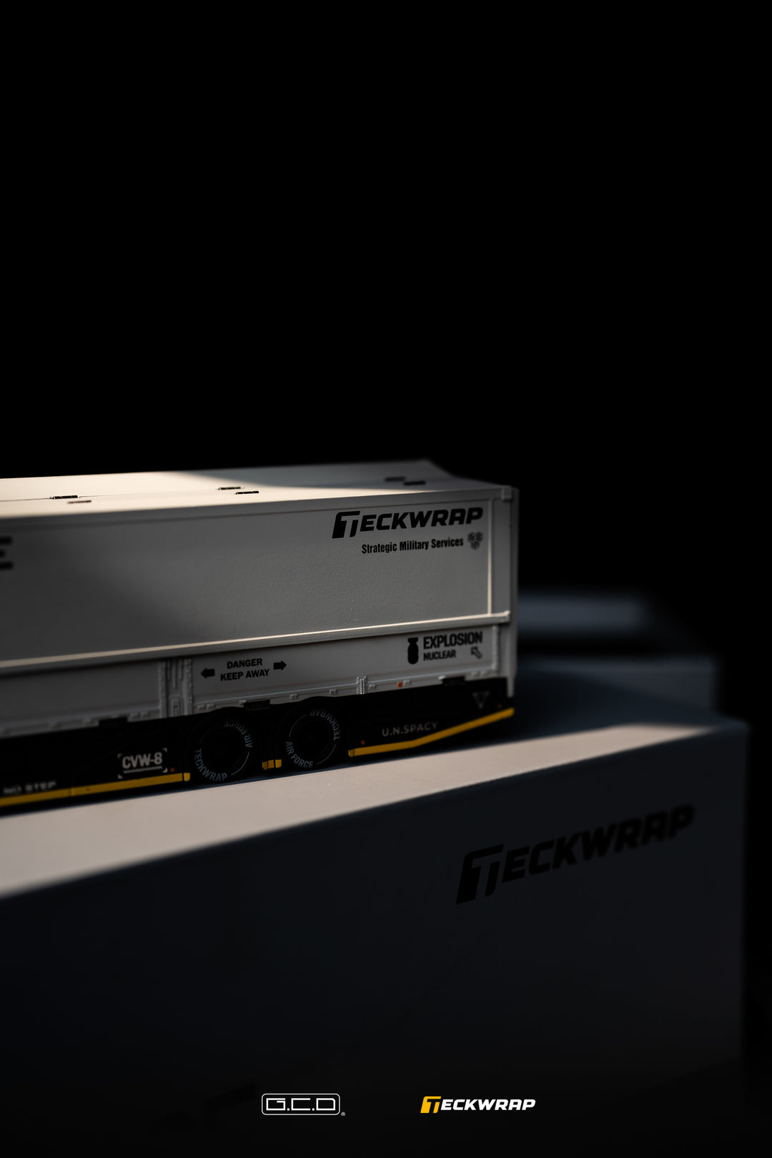 [Preorder] GCD 1:64 Hino Profia 700 combat Grey Livery (DarwinPro &amp;TECKWRAP) 2018 KS-118-688