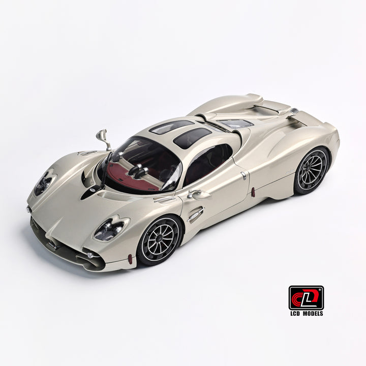 [Preorder] LCD 1:18 Pagani Utopia (2 Colours) LCD18024-PW/LCD18024-GO