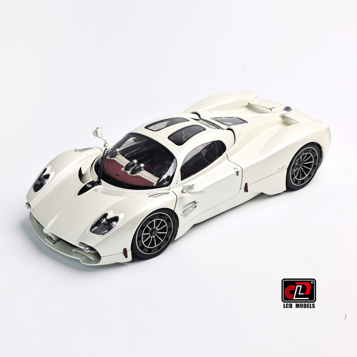[Preorder] LCD 1:18 Pagani Utopia (2 Colours) LCD18024-PW/LCD18024-GO