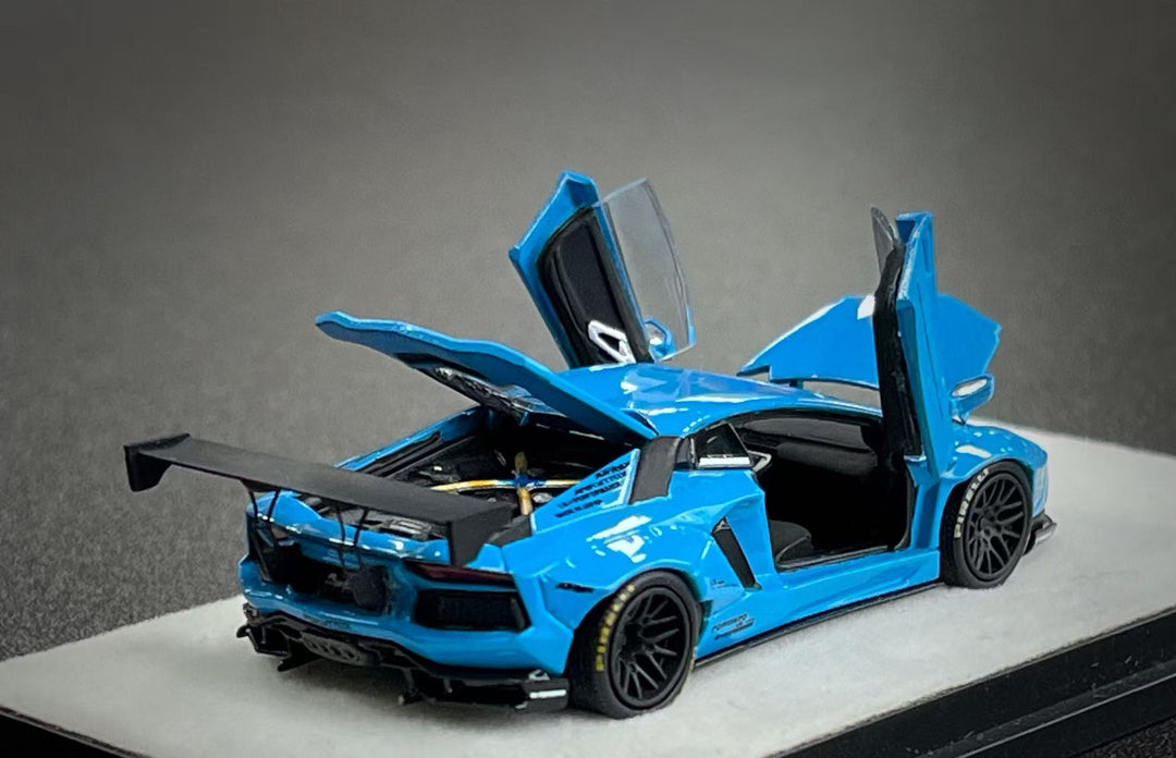 [Preorder] PGM 1:64 LBWK Lamborghini Aventador LP700-4 Blue PGM-640413 (2 Versions)