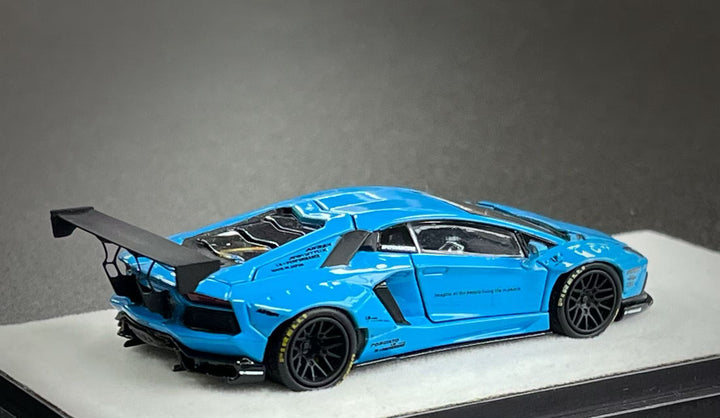 [Preorder] PGM 1:64 LBWK Lamborghini Aventador LP700-4 Blue PGM-640413 (2 Versions)